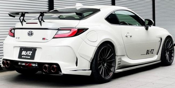 GR86、新型BRZ専用milky white神風マフラー可変バルブ付き GR86、新型BRZ専用milky white神風マフラー可変バルブ付き GR86