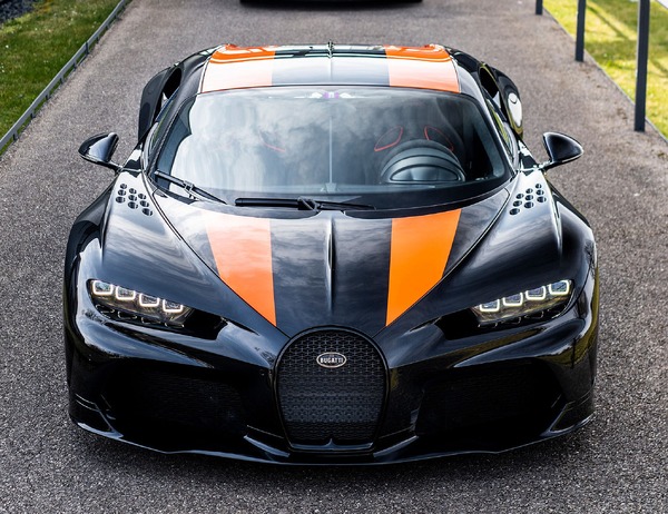 TOPSPEED　ブガッティー　シロン ブガッティ『シロン』、世界最高速記録仕様の最後の1台を納車