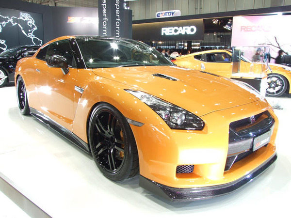 東京オートサロン09】1800万円超の GT-R、すでに4台を販売