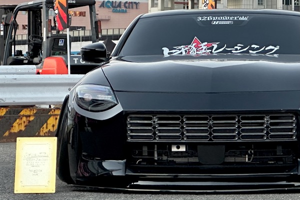 新型Zが強烈シャコタンに!326POWERの手掛ける“最速”カスタムの 新型Zが強烈シャコタンに!326POWERの手掛ける“最速”カスタムの