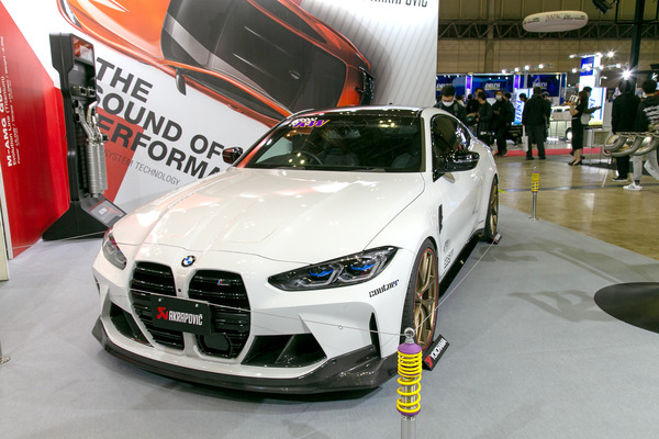 小野賢章、ファッション