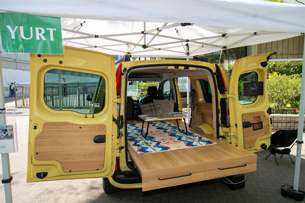「小さな部屋」を持ち運ぶ、カングーベースの旅するクルマ…アウトドアデイジャパン東京2023 | レスポンス（Response.jp）