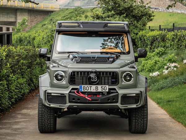 800馬力のメルセデスAMG Gクラス、ブラバス『800 4x4 2 ステルス