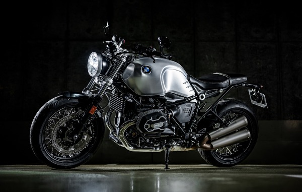R9T BMW 100周年記念バッグ R9T BMW 100周年記念バッグ