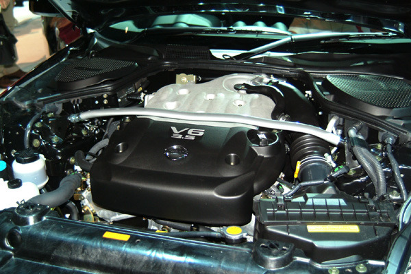 新型日産 フェアレディz 発表 V6エンジンのメリットと必然性 レスポンス Response Jp 新型日産 フェアレディz 発表 V6エンジンのメリットと必然性 レスポンス Response Jp