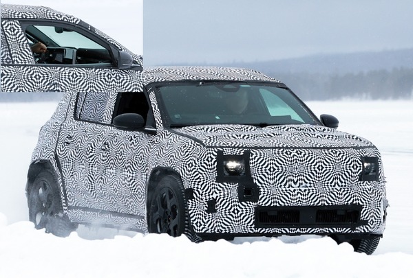 VITESSE RENAULT R4(ルノーキャトル) 2台まとめて出品します VITESSE RENAULT R4(ルノーキャトル) 2台まとめて出品します