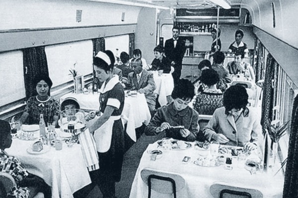 絵葉書　汽車の旅　５枚　袋付　戦前　鉄道省　食堂車　車内　上野駅　女優　踏切 絵葉書 汽車の旅 5枚 袋付 戦前 鉄道省 食堂車 車内 上野駅