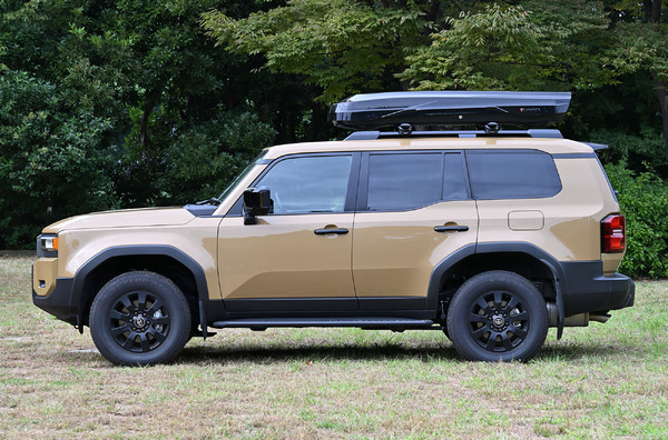 フルサイズSUVにもジャストフィット！ スキー板も入る大容量