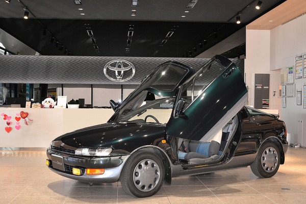 え？ 新型車？…埼玉トヨタのショールームで世界限定20台の『セラ』を