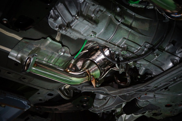 RZ34『フェアレディZ』のV6ツインターボが本領を発揮、HKSが