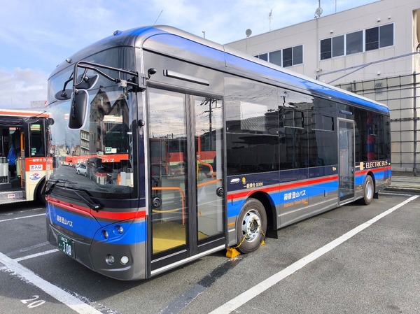 箱根登山バス、航続280kmのEVバスが運行開始 | レスポンス