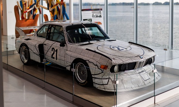 日本画家・加山又造のアートカーも、スロバキアにBMWの名車3台が