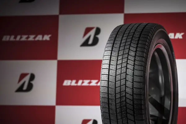 ブリヂストン「BLIZZAK WZ-1」 新時代到来！ ENLITEN技術で実現した
