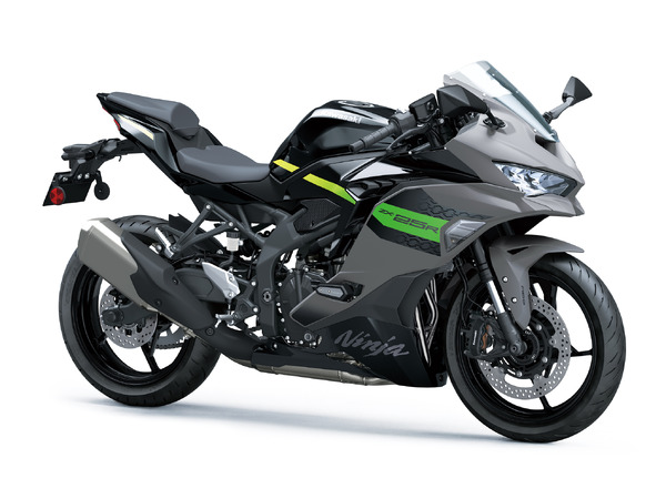 唯一無二の4気筒250cc！カワサキ『Ninja ZX-25』初の特別仕様