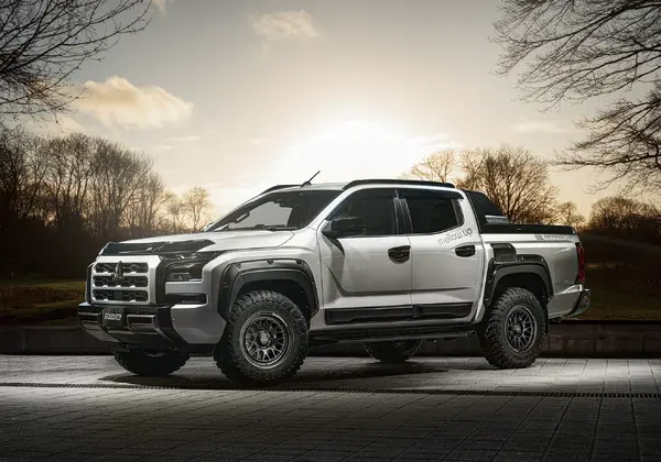 らむ レイズ HOMURA 2×9L-RAがジムニー シエラ／ノマド＆ハイラックス対応で