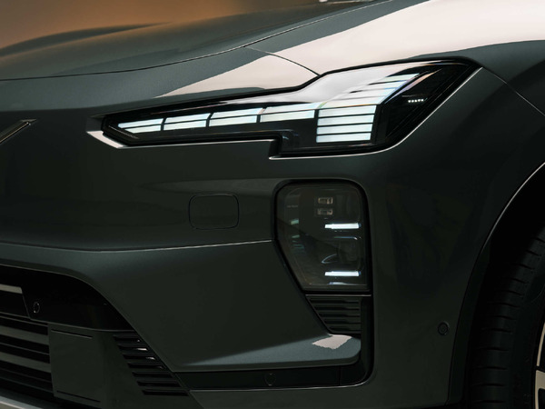 本命はGemini搭載」ボルボの新型電動SUV『EX60』がSNSで話題沸騰