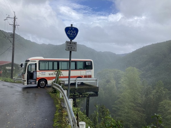 現役最長バス路線や日本三大“酷”道のひとつ、さらに「天空の駐車場」を