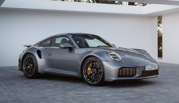 ポルシェ911、新モデルを予告…4月14日ワールドプレミアへ 3枚目の写真