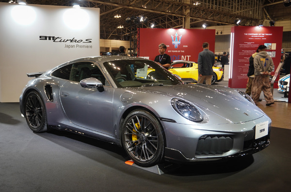 ポルシェ　911ツインターボ ポルシェ『911ターボS』新型が日本初公開、史上最強の711psツイン