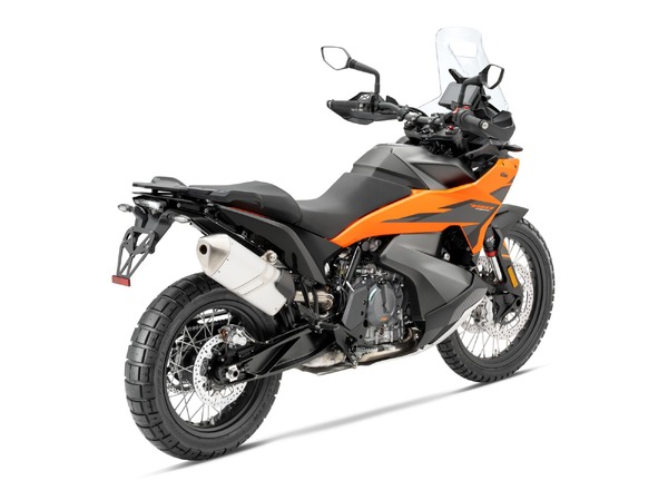 ミドルアドベンチャーの新定番、KTM『790 ADVENTURE』2026年モデル発売