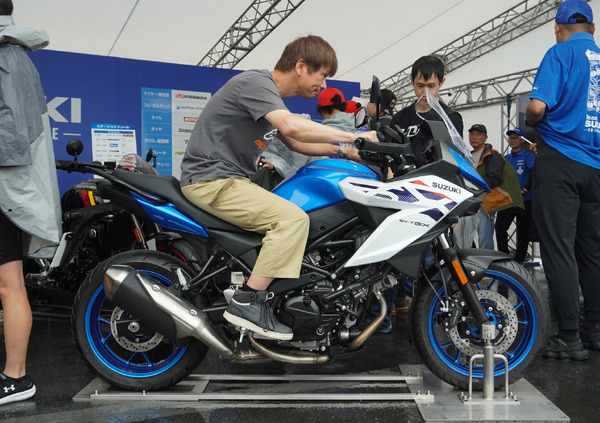 しすこう 名機645ccVツインが最新クロスオーバーとして復活！ スズキ『SV-7GX