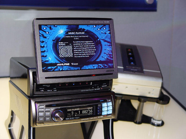 カーオーディオ ALPINE F#1STATUS DVI-9990J+DAI-C990 ALPINE F#1STATUS DVI-9990J DVD-Audio/Video + DAI-C990 D/A