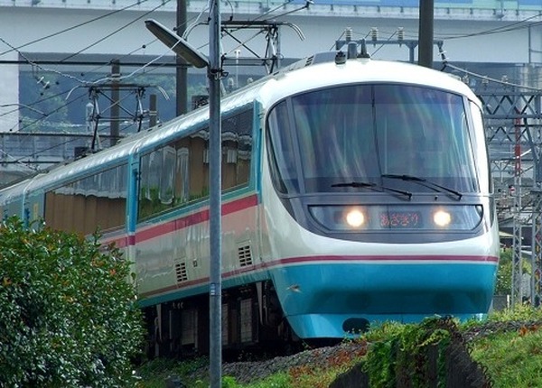 小田急ロマンスカー HiSE と RSE が来春引退 | レスポンス