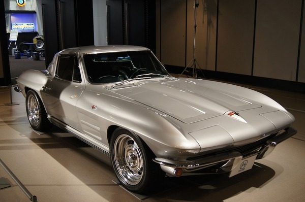 マルトコ板金自動車ショウ12 私はクーペ 所さんのスティングレイ 写真蔵 レスポンス Response Jp