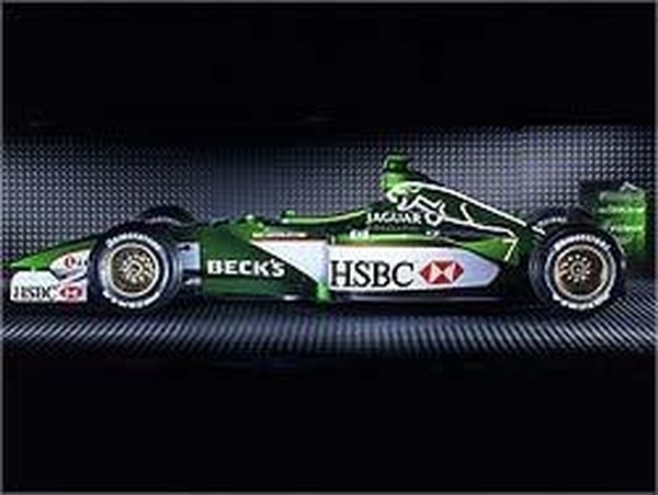 スチュワート改め、ジャガーが今年を戦うF1レースカーを発表 スチュワート改め、ジャガーが今年を戦うF1レースカーを発表