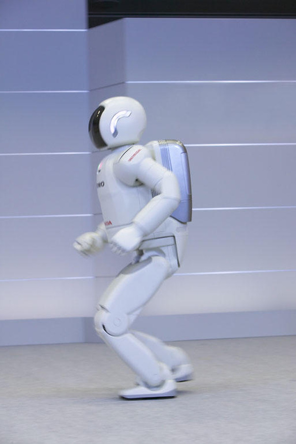 ホンダ ASIMO 新技術】ついに走った!! | レスポンス（Response.jp）