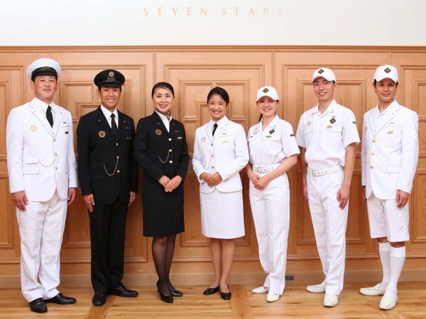 JR九州、「ななつ星」クルーの制服デザインを決定…車両の準備も JR九州、「ななつ星」クルーの制服デザインを決定…車両の準備も