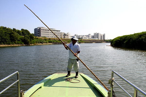【鉄視点】暮らしに息づく手漕ぎの渡し舟…豊川の牛川渡船に乗る | レスポンス（Response.jp）
