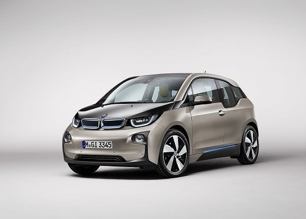 Bmw I3 I8 発表 I3 航続距離は最大0km レスポンス Response Jp