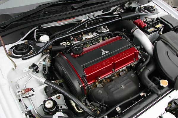 【京商】？ランエボⅦ エンジンカー ランエボ7 CT9A 4G63 Moty's エンジンオイル交換です！｜車の