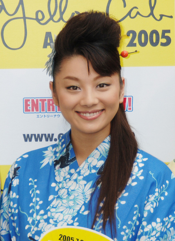 小池栄子 直筆サインカード イエローキャブ＆サンズオフィシャル