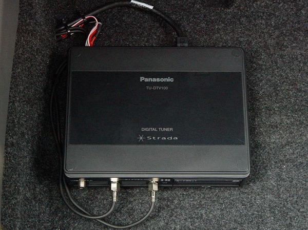 Panasonic ストラーダ TU-DTV100 地デジチューナー Panasonic ストラーダ TU-DTV100 地デジチューナー