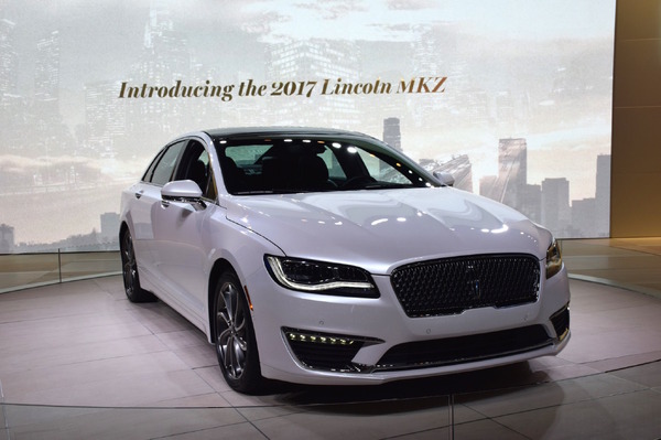 ロサンゼルスモーターショー15】リンカーン MKZ に2017年型…400馬力の