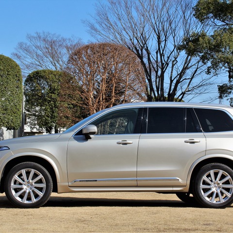 【ボルボ XC90 新型】フロントアクスルからAピラー付け根の長さがポイント 画像