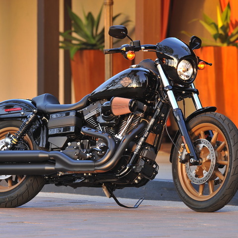【ハーレー ローライダーS】超弩級エンジン搭載のダークカスタムモデル 画像