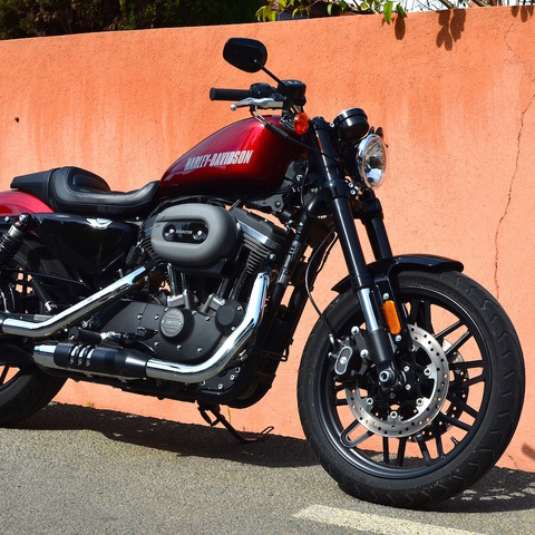 【ハーレー ロードスター】シートパッドはアーマードジャケットにインスパイア 画像