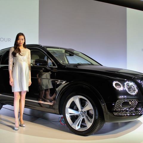 【ベントレー ベンテイガ】コンチネンタルGTとミュルザンヌのインテリアフィールが融合 画像