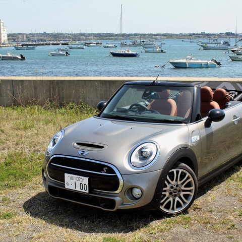 【MINI コンバーチブル】MINIを感じさせながらも、洗練されたデザインに 画像