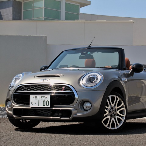 【MINI コンバーチブル】こだわりの室内空間 画像