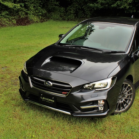 【レヴォーグ STIスポーツ】スポーティネスと質感の両方を表現 画像