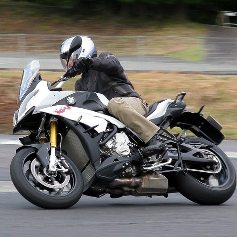 【BMW S 1000 XR 動画試乗】最も速く、遠くへ快適に到達できる万能スーパーマシン…佐川健太郎 画像