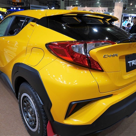 【東京オートサロン2017】TRD - オフロードイメージの『C-HR』で観客の目を惹く 画像