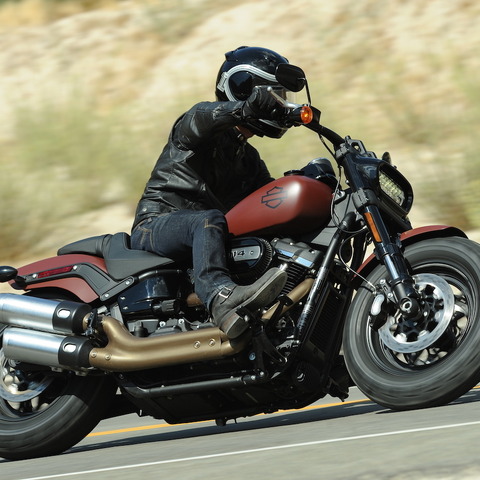 【ハーレー ソフテイル ファットボブ/114 試乗】エグいほどスポーティに変貌した…青木タカオ 画像