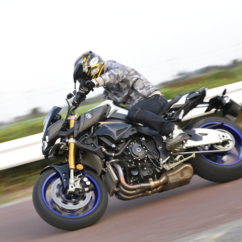 【ヤマハ MT-10 試乗】そのバイク、凶暴につき…青木タカオ 画像