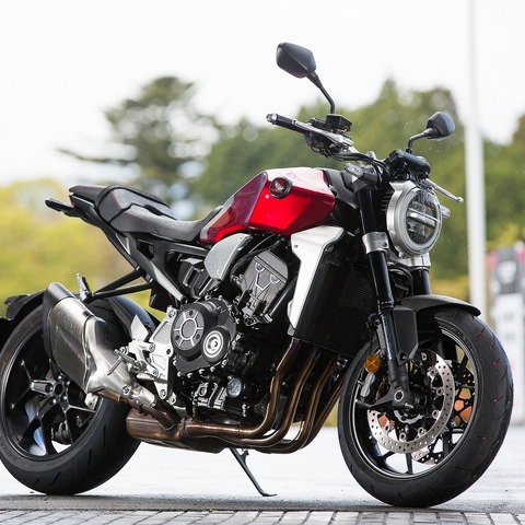 絶賛の新型「ホンダ CB1000R」に欠けている何か、とは…重くのしかかる“CB”の称号 画像