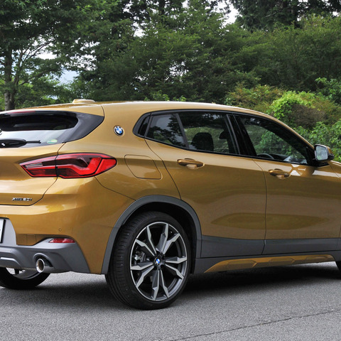 【BMW X2 試乗】ライバル多き戦場、決め手はシャープな走り…諸星陽一 画像